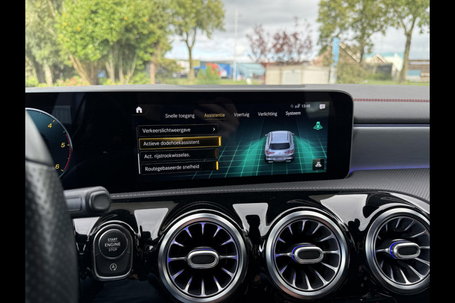 Mercedes-Benz CLA-Klasse Shooting Brake 180d Aut. Sol. AMG Sport Ed. | Mood light Sfeer | Full Options