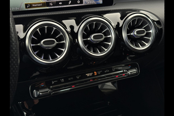 Mercedes-Benz CLA-Klasse Shooting Brake 180d Aut. Sol. AMG Sport Ed. | Mood light Sfeer | Full Options