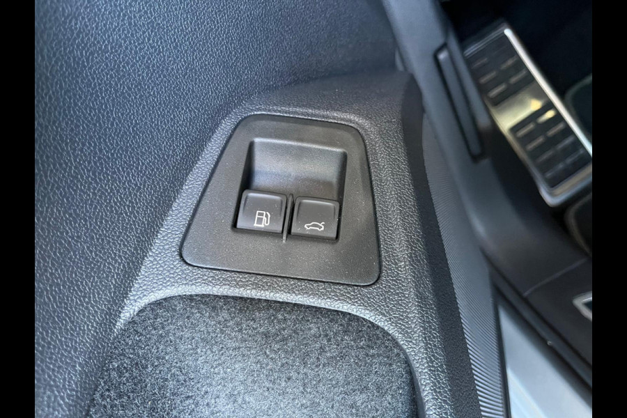 Volkswagen Tiguan 1.4 TSI eHybrid PHEV R-Line Business+ | LED Matrix | Camera | Adaptive CC | Black Pack | (occasion) Volkswagen Tiguan 1.4 TSI eHybrid PHEV R-Line Business+ | LED Matrix | Camera | Adaptive CC | Black Pack | (occasion)