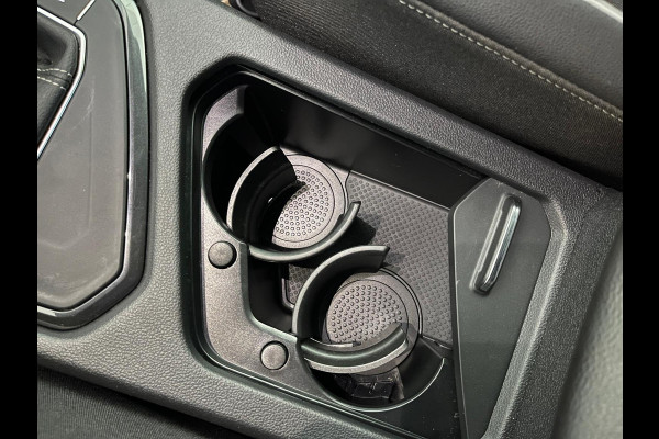 Volkswagen Tiguan 1.4 TSI eHybrid PHEV R-Line Business+ | LED Matrix | Camera | Adaptive CC | Black Pack | (occasion) Volkswagen Tiguan 1.4 TSI eHybrid PHEV R-Line Business+ | LED Matrix | Camera | Adaptive CC | Black Pack | (occasion)