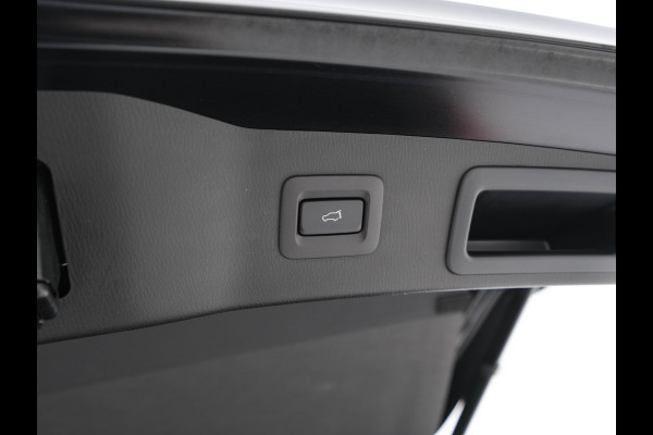 Mazda CX-5 2.2 4WD SkyActiv-D 184 Luxury *PANO | LUXURY-LEATHER | BOSE-SOUNDSYSTEM | FULL-LED | ADAPTIVE-CRUISE | MEMORY-PACK |  HEAD-UP | KEYLESS | TOP-VIEW | BLINDSPOT | HEATED/COOLED-COMFORTSEATS | NAVI-FULLMAP | LANE-ASSIST |  . Mazda CX-5 2.2 4WD SkyActiv-D 184 Luxury *PANO | LUXURY-LEATHER | BOSE-SOUNDSYSTEM | FULL-LED | ADAPTIVE-CRUISE | MEMORY-PACK |  HEAD-UP | KEYLESS | TOP-VIEW | BLINDSPOT | HEATED/COOLED-COMFORTSEATS | NAVI-FULLMAP | LANE-ASSIST |  .