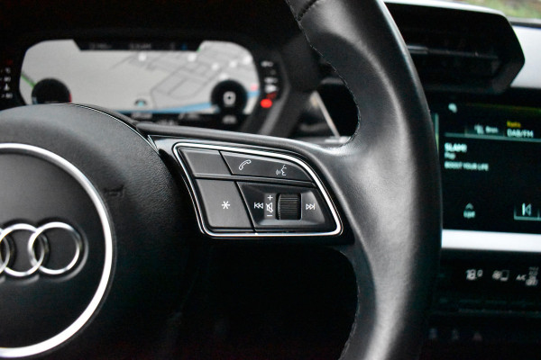 Audi A3 Sportback 30 TFSI PRO LINE CAMERA/ACC/CARPLAY