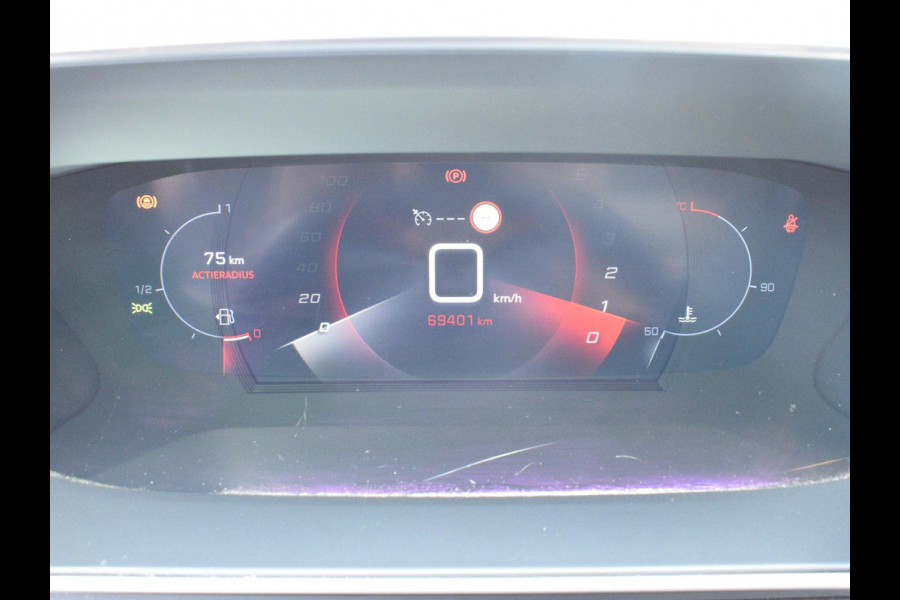Peugeot 2008 1.2 PureTech Allure | navigatie | camera | cruise control | trekhaak Peugeot 2008 1.2 PureTech Allure | navigatie | camera | cruise control | trekhaak