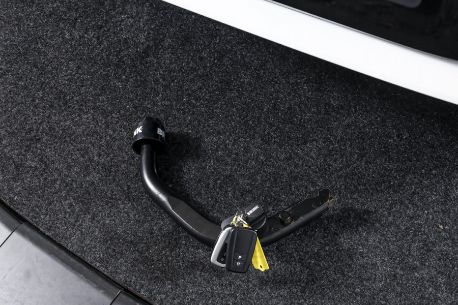 Toyota Corolla 1.8 Hybrid Active - Automaat | Adapt. Cruise | Afn. Trekhaak | PDC | Camera | App. Connect | ECC | LM 16" |