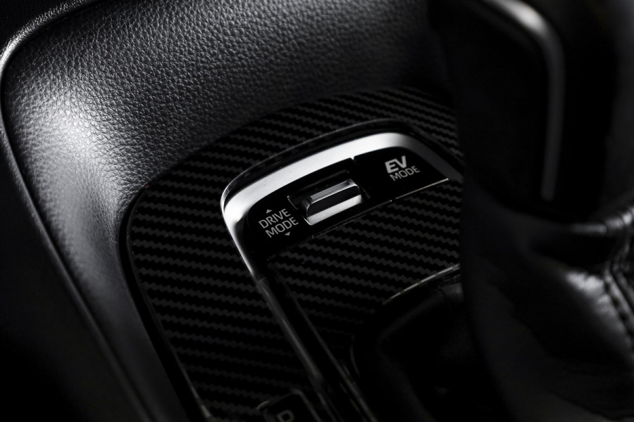 Toyota Corolla 1.8 Hybrid Active - Automaat | Adapt. Cruise | Afn. Trekhaak | PDC | Camera | App. Connect | ECC | LM 16" |