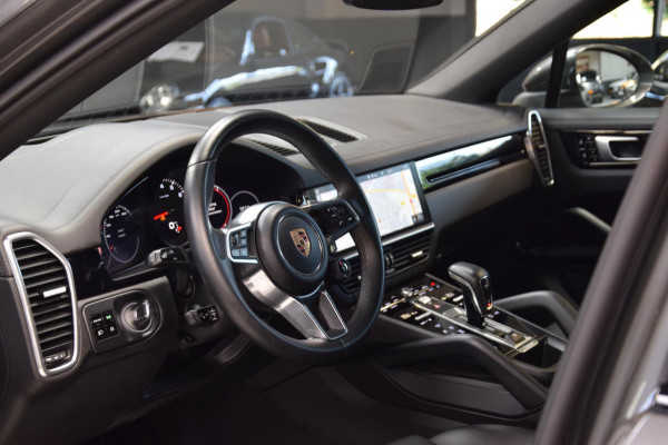 Porsche Cayenne Coupé 3.0 *Panoramadak*|Sport-Chrono|Bose|360 view|Matrix|ACC Porsche Cayenne Coupé 3.0 *Panoramadak*|Sport-Chrono|Bose|360 view|Matrix|ACC