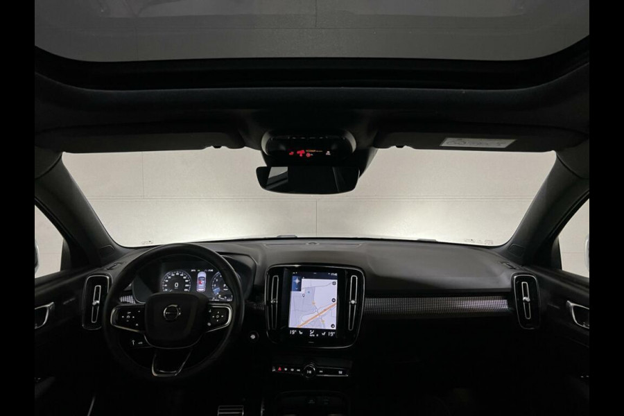 Volvo XC40 1.5 T5 Recharge R-Design Pano H/K 360° ACC Autopilot Volvo XC40 1.5 T5 Recharge R-Design Pano H/K 360° ACC Autopilot