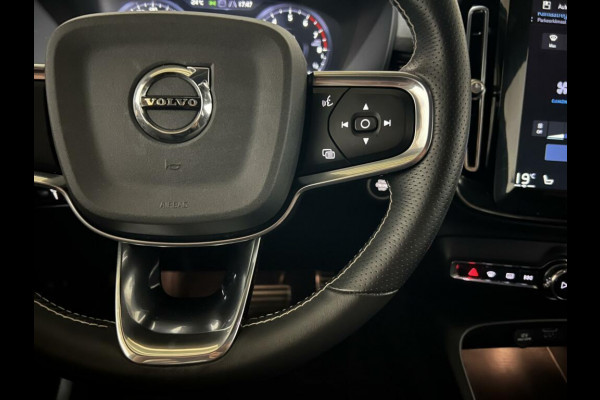 Volvo XC40 1.5 T5 Recharge R-Design Pano H/K 360° ACC Autopilot Volvo XC40 1.5 T5 Recharge R-Design Pano H/K 360° ACC Autopilot