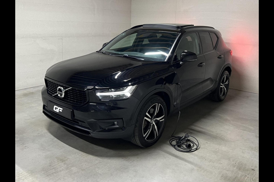 Volvo XC40 1.5 T5 Recharge R-Design Pano H/K 360° ACC Autopilot Volvo XC40 1.5 T5 Recharge R-Design Pano H/K 360° ACC Autopilot