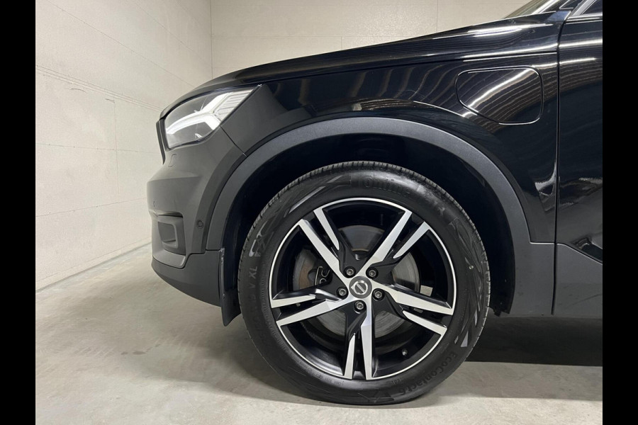 Volvo XC40 1.5 T5 Recharge R-Design Pano H/K 360° ACC Autopilot Volvo XC40 1.5 T5 Recharge R-Design Pano H/K 360° ACC Autopilot