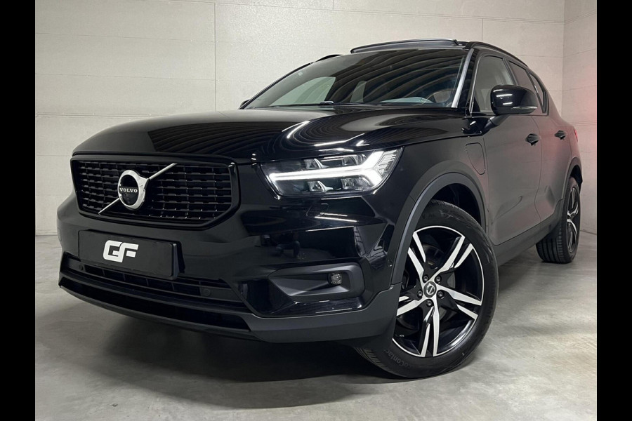 Volvo XC40 1.5 T5 Recharge R-Design Pano H/K 360° ACC Autopilot Volvo XC40 1.5 T5 Recharge R-Design Pano H/K 360° ACC Autopilot