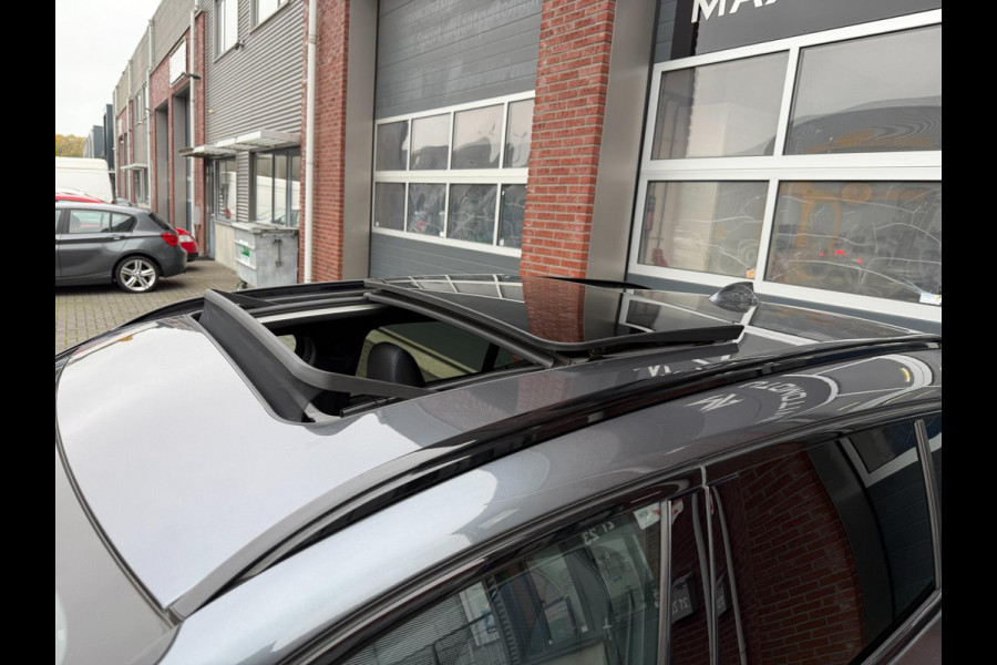 BMW X2 SDrive20i 192PK M-Sport LED Pano Camera Keyless Lane