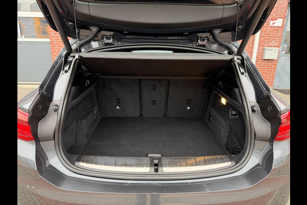 BMW X2 SDrive20i 192PK M-Sport LED Pano Camera Keyless Lane