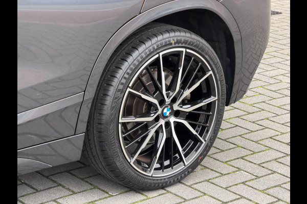 BMW X2 SDrive20i 192PK M-Sport LED Pano Camera Keyless Lane