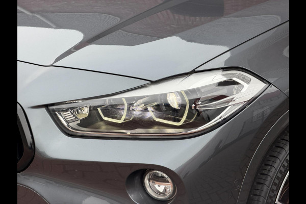 BMW X2 SDrive20i 192PK M-Sport LED Pano Camera Keyless Lane