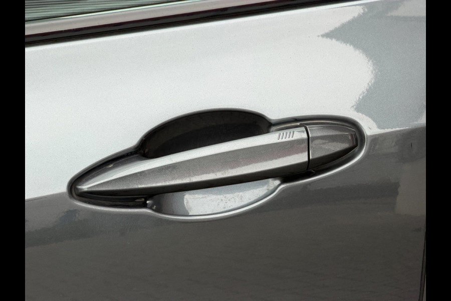 BMW X2 SDrive20i 192PK M-Sport LED Pano Camera Keyless Lane