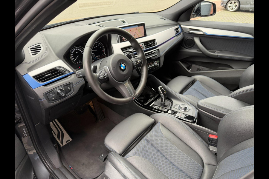 BMW X2 SDrive20i 192PK M-Sport LED Pano Camera Keyless Lane