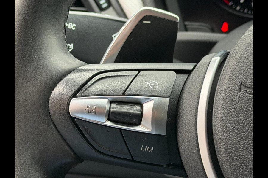 BMW X2 SDrive20i 192PK M-Sport LED Pano Camera Keyless Lane