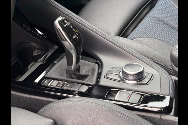 BMW X2 SDrive20i 192PK M-Sport LED Pano Camera Keyless Lane