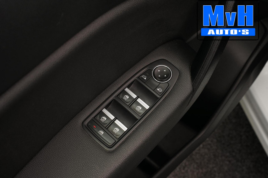 Renault Captur 1.3 TCe 140 Intens|PARELMOER|CAMERA|LED|NAP Renault Captur 1.3 TCe 140 Intens|PARELMOER|CAMERA|LED|NAP