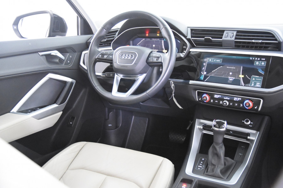 Audi Q3 35 TFSI Pro Line *Leder*Navigatie*Carplay*Stoelverwarming* Audi Q3 35 TFSI Pro Line *Leder*Navigatie*Carplay*Stoelverwarming*
