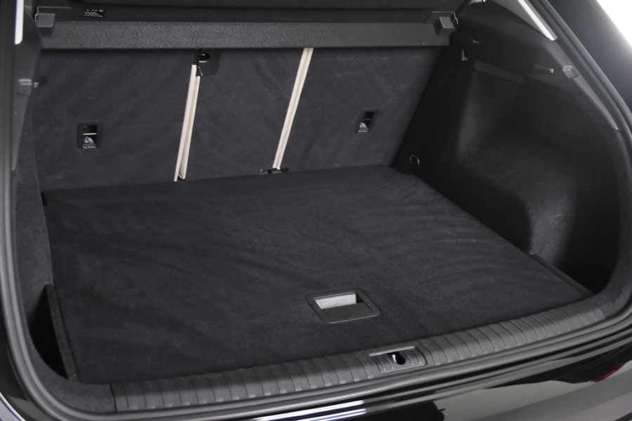 Audi Q3 35 TFSI Pro Line *Leder*Navigatie*Carplay*Stoelverwarming* Audi Q3 35 TFSI Pro Line *Leder*Navigatie*Carplay*Stoelverwarming*