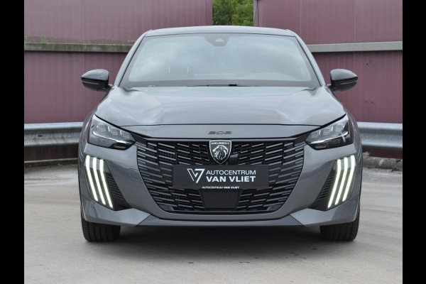 Peugeot 208 Hybrid 136 e-DCS6 GT PANORAMADAK | NAVI & CARPLAY | CAMERA MET SENSOREN | E.C.C. |