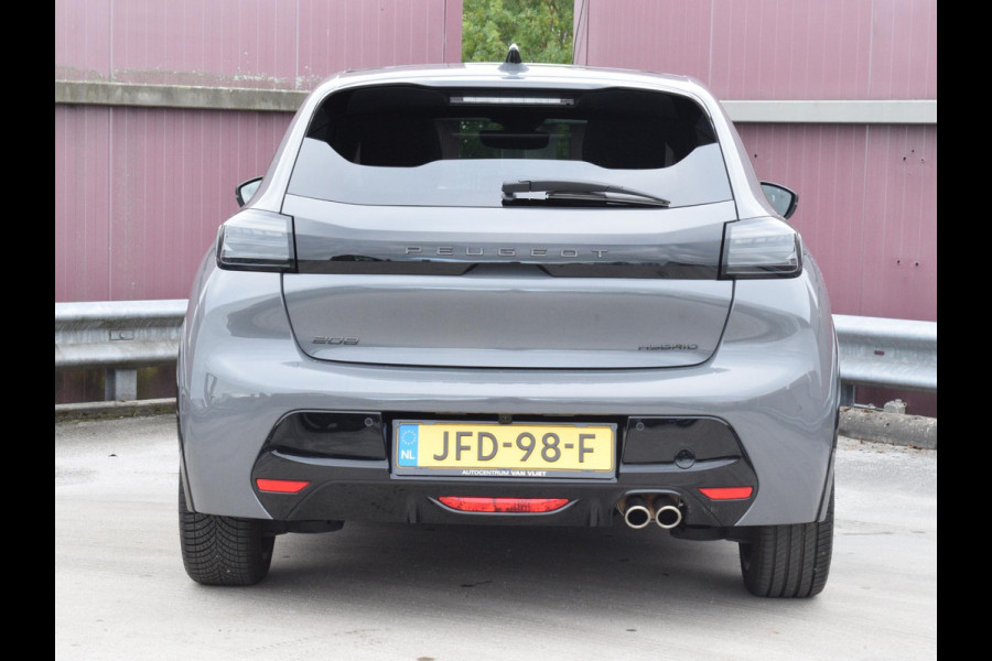 Peugeot 208 Hybrid 136 e-DCS6 GT PANORAMADAK | NAVI & CARPLAY | CAMERA MET SENSOREN | E.C.C. |