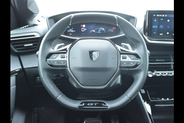 Peugeot 208 Hybrid 136 e-DCS6 GT PANORAMADAK | NAVI & CARPLAY | CAMERA MET SENSOREN | E.C.C. |