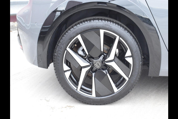 Peugeot 208 Hybrid 136 e-DCS6 GT PANORAMADAK | NAVI & CARPLAY | CAMERA MET SENSOREN | E.C.C. |