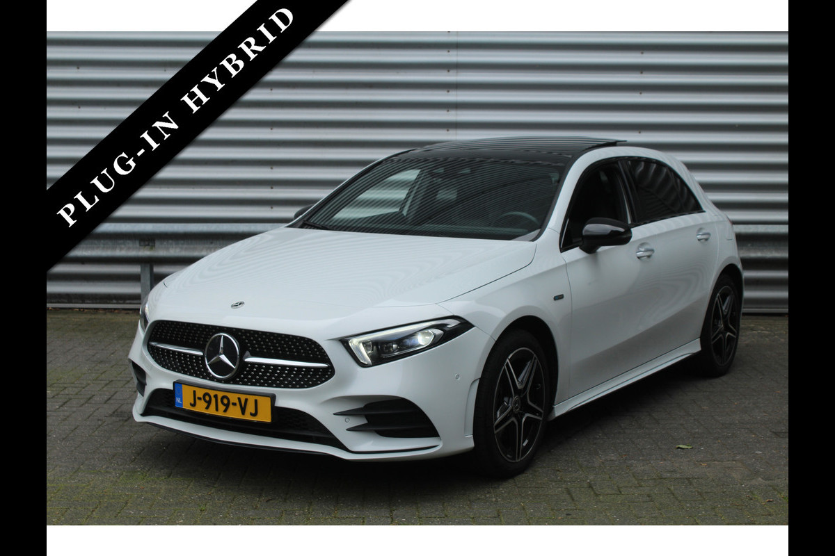 Mercedes-Benz A-Klasse 250 e 218pk Business Solution AMG PHEV Automaat SoH 96% NL-Auto NAP Panoramadak Burmester Clima Cruise Navi Camera Sfeer LMV Mercedes-Benz A-Klasse 250 e 218pk Business Solution AMG PHEV Automaat SoH 96% NL-Auto NAP Panoramadak Burmester Clima Cruise Navi Camera Sfeer LMV
