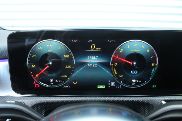 Mercedes-Benz A-Klasse 250 e 218pk Business Solution AMG PHEV Automaat SoH 96% NL-Auto NAP Panoramadak Burmester Clima Cruise Navi Camera Sfeer LMV Mercedes-Benz A-Klasse 250 e 218pk Business Solution AMG PHEV Automaat SoH 96% NL-Auto NAP Panoramadak Burmester Clima Cruise Navi Camera Sfeer LMV