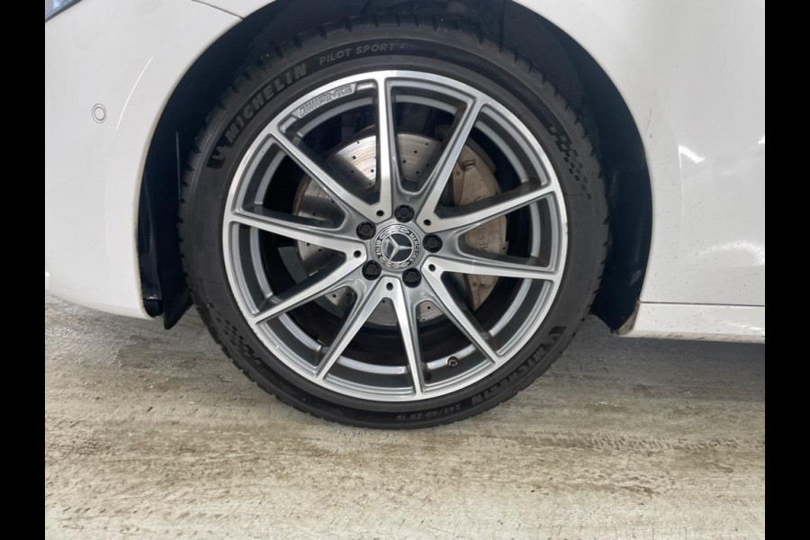 Mercedes-Benz E-Klasse Estate 200 Aut. Solution AMG Sport Mercedes-Benz E-Klasse Estate 200 Aut. Solution AMG Sport