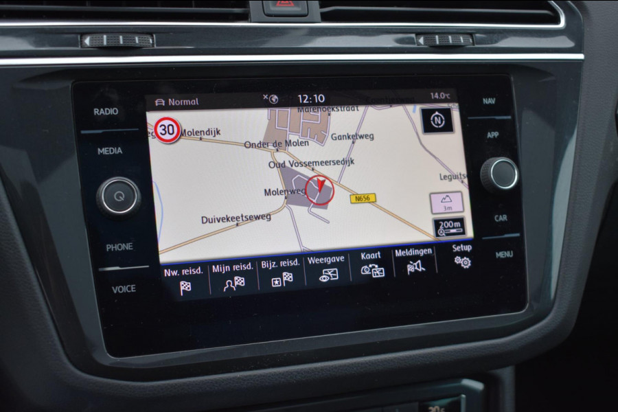 Volkswagen Tiguan 1.5 TSI ACT R-Line | LEDER | PANO | CAMERA | VIRTUAL COCKPIT | NAP | STOELVERWARMING Volkswagen Tiguan 1.5 TSI ACT R-Line | LEDER | PANO | CAMERA | VIRTUAL COCKPIT | NAP | STOELVERWARMING