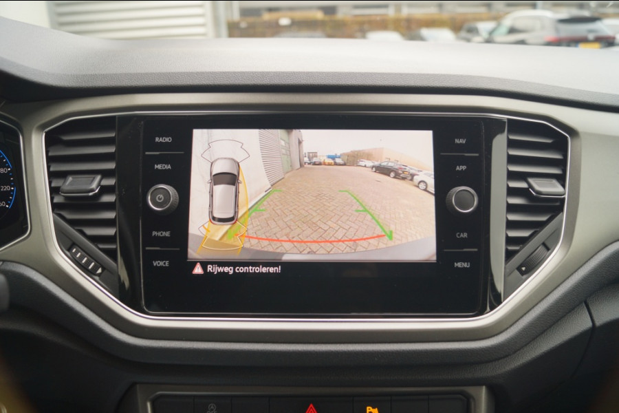 Volkswagen T-Roc 1.5 TSI 150pk Style Business -NAVI-ECC-DIGI-CAM-