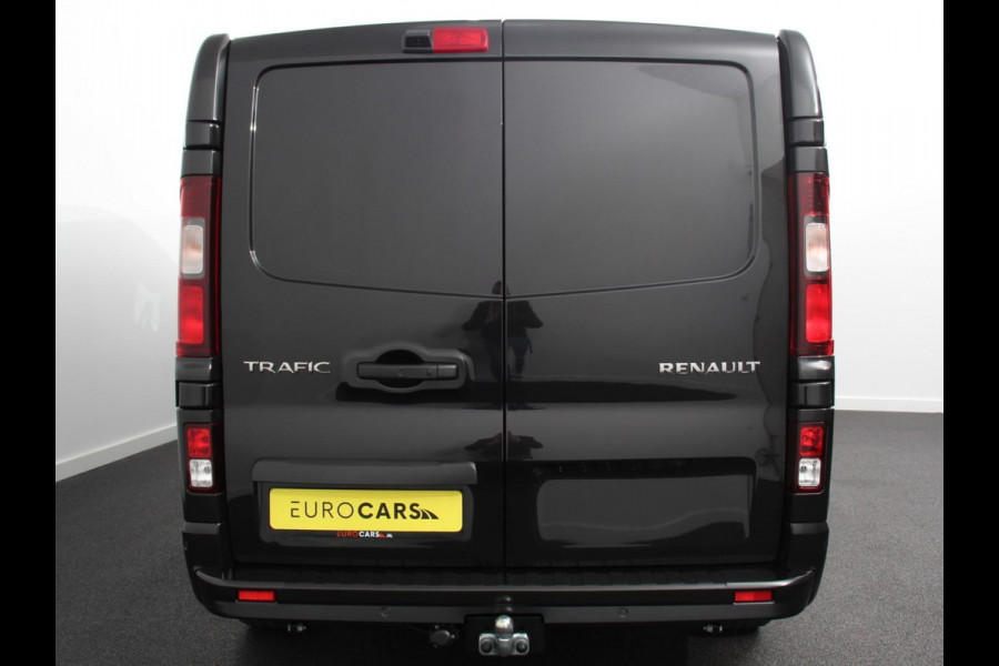 Renault Trafic 2.0 150PK T29 L2H1 Extra Dubbele Cabine Navigatie Airco Lichtmetalen velgen Betimmering Trekhaak Camera Parkeer sensoren Renault Trafic 2.0 150PK T29 L2H1 Extra Dubbele Cabine Navigatie Airco Lichtmetalen velgen Betimmering Trekhaak Camera Parkeer sensoren