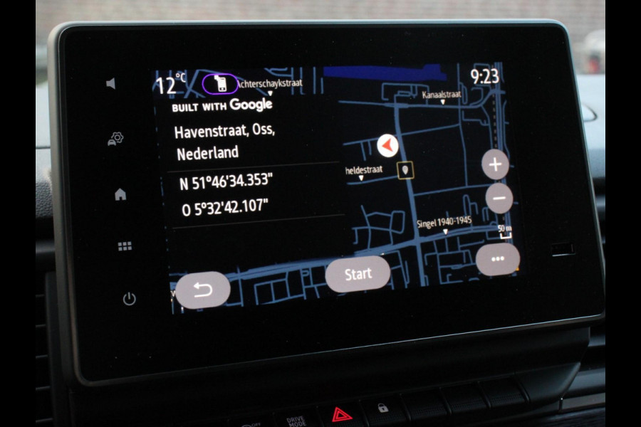 Renault Trafic 2.0 150PK T29 L2H1 Extra Dubbele Cabine Navigatie Airco Lichtmetalen velgen Betimmering Trekhaak Camera Parkeer sensoren Renault Trafic 2.0 150PK T29 L2H1 Extra Dubbele Cabine Navigatie Airco Lichtmetalen velgen Betimmering Trekhaak Camera Parkeer sensoren