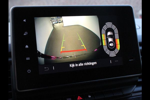 Renault Trafic 2.0 150PK T29 L2H1 Extra Dubbele Cabine Navigatie Airco Lichtmetalen velgen Betimmering Trekhaak Camera Parkeer sensoren Renault Trafic 2.0 150PK T29 L2H1 Extra Dubbele Cabine Navigatie Airco Lichtmetalen velgen Betimmering Trekhaak Camera Parkeer sensoren