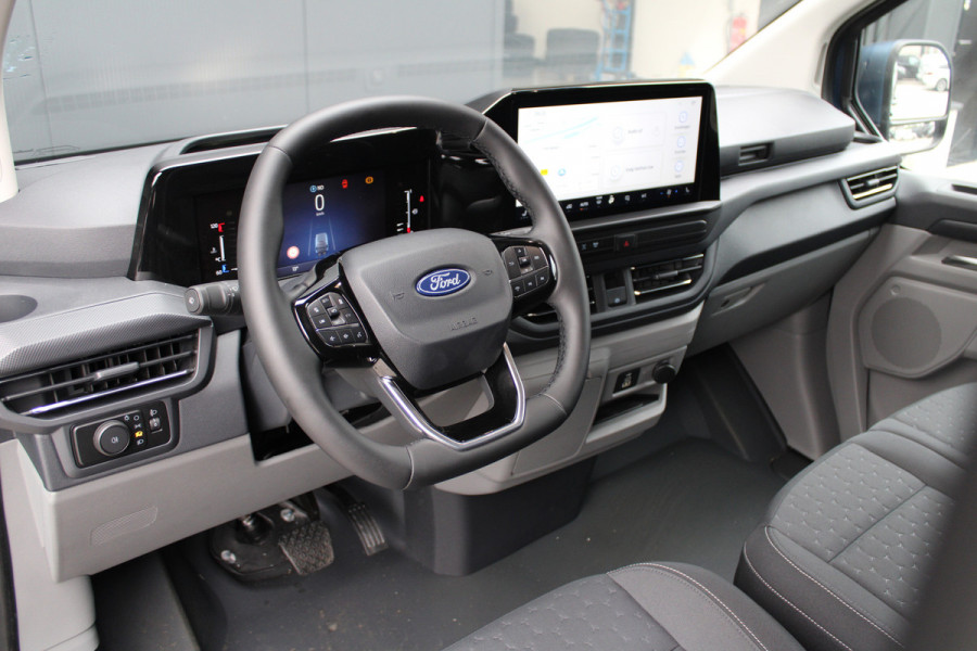 Ford Transit Custom 320 2.0 TDCI L2H1 Limited 170pk - 2x Schuifdeur - ACC - Blind spot - Navigatie - Camera - Draadloos laden - Stoelverwarming - Ri Ford Transit Custom 320 2.0 TDCI L2H1 Limited 170pk - 2x Schuifdeur - ACC - Blind spot - Navigatie - Camera - Draadloos laden - Stoelverwarming - Ri
