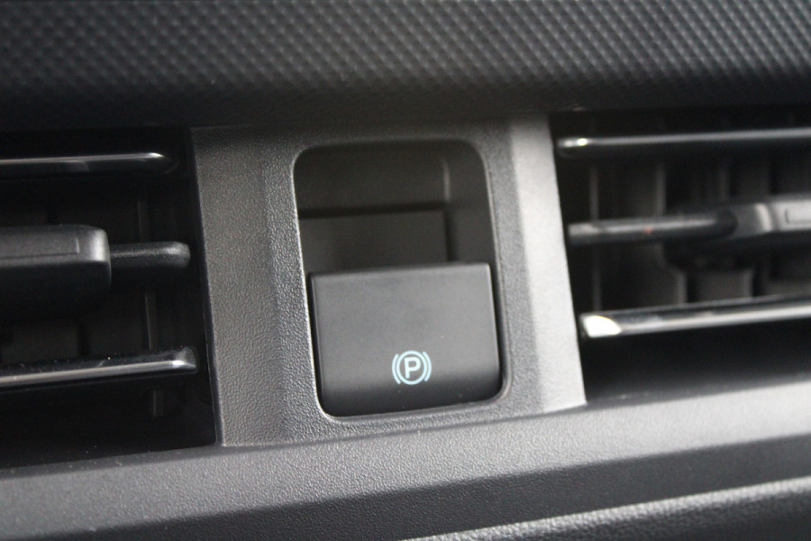 Ford Transit Custom 320 2.0 TDCI L2H1 Limited 170pk - 2x Schuifdeur - ACC - Blind spot - Navigatie - Camera - Draadloos laden - Stoelverwarming - Ri Ford Transit Custom 320 2.0 TDCI L2H1 Limited 170pk - 2x Schuifdeur - ACC - Blind spot - Navigatie - Camera - Draadloos laden - Stoelverwarming - Ri