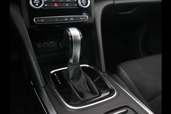 Renault Mégane 1.6 E-Tech Plug-In Hybrid 160 | Stoelverwarming | Head-Up | Trekhaak | Adaptive cruise | Carplay | Digital Cockpit | Climate control | Navigatie | Keyless | PHEV | Plug In