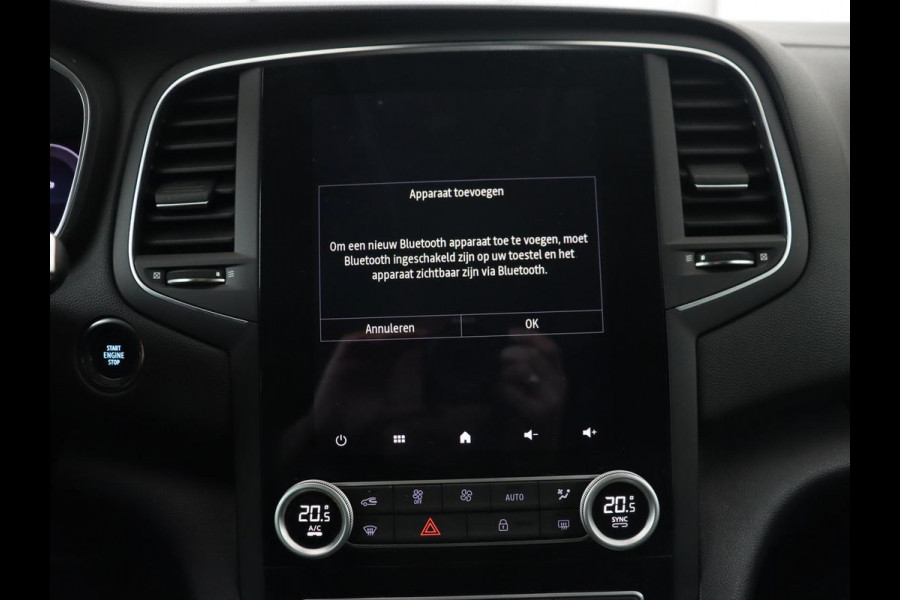 Renault Mégane 1.6 E-Tech Plug-In Hybrid 160 | Stoelverwarming | Head-Up | Trekhaak | Adaptive cruise | Carplay | Digital Cockpit | Climate control | Navigatie | Keyless | PHEV | Plug In