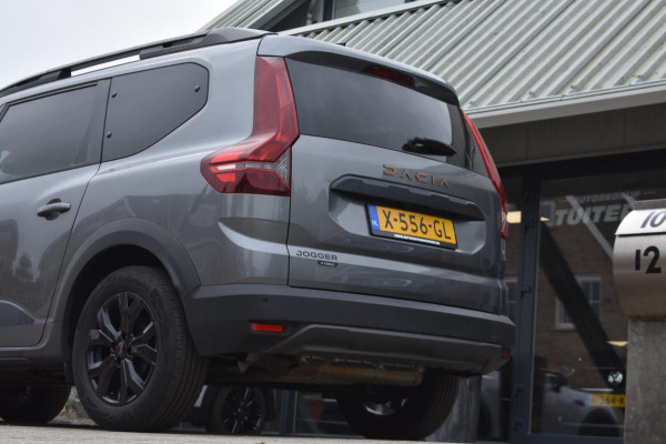 Dacia Jogger 1.6 Hybrid 140 Extreme 7p. | STOELVERWARMING | APPLE CARPLAY | ANDROID AUTO | CAMERA | NAP | BLINDSPOT Dacia Jogger 1.6 Hybrid 140 Extreme 7p. | STOELVERWARMING | APPLE CARPLAY | ANDROID AUTO | CAMERA | NAP | BLINDSPOT