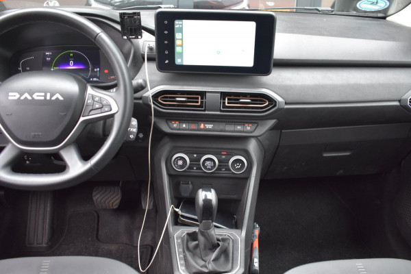 Dacia Jogger 1.6 Hybrid 140 Extreme 7p. | STOELVERWARMING | APPLE CARPLAY | ANDROID AUTO | CAMERA | NAP | BLINDSPOT Dacia Jogger 1.6 Hybrid 140 Extreme 7p. | STOELVERWARMING | APPLE CARPLAY | ANDROID AUTO | CAMERA | NAP | BLINDSPOT