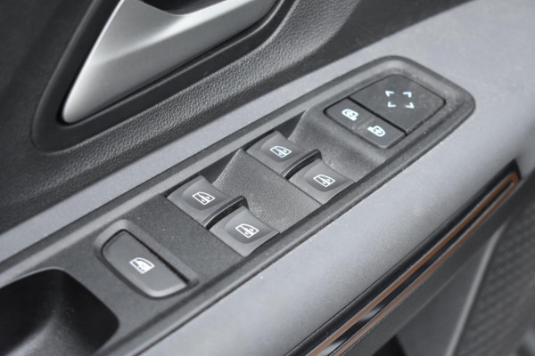 Dacia Jogger 1.6 Hybrid 140 Extreme 7p. | STOELVERWARMING | APPLE CARPLAY | ANDROID AUTO | CAMERA | NAP | BLINDSPOT Dacia Jogger 1.6 Hybrid 140 Extreme 7p. | STOELVERWARMING | APPLE CARPLAY | ANDROID AUTO | CAMERA | NAP | BLINDSPOT
