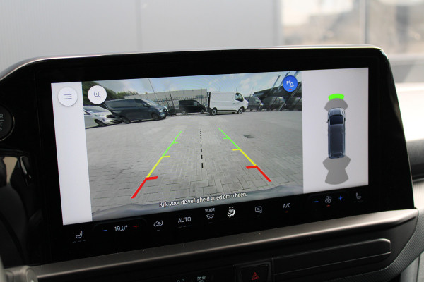 Ford Transit Custom 320 2.0 TDCI L2H1 Limited 170pk - Adaptive Cruise - Blind spot - Navigatie - Camera - Draadloos laden - Rijklaar Ford Transit Custom 320 2.0 TDCI L2H1 Limited 170pk - Adaptive Cruise - Blind spot - Navigatie - Camera - Draadloos laden - Rijklaar