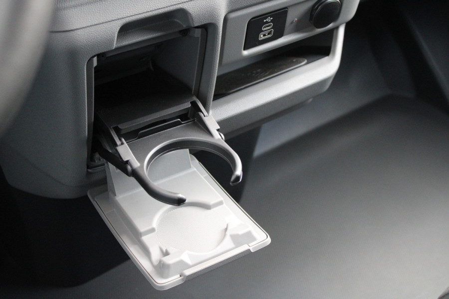 Ford Transit Custom 320 2.0 TDCI L2H1 Limited 170pk - Adaptive Cruise - Blind spot - Navigatie - Camera - Draadloos laden - Rijklaar Ford Transit Custom 320 2.0 TDCI L2H1 Limited 170pk - Adaptive Cruise - Blind spot - Navigatie - Camera - Draadloos laden - Rijklaar