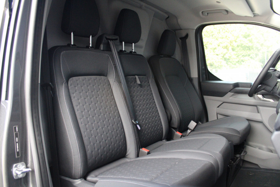 Ford Transit Custom 320 2.0 TDCI L2H1 Limited 170pk - Adaptive Cruise - Blind spot - Navigatie - Camera - Draadloos laden - Rijklaar Ford Transit Custom 320 2.0 TDCI L2H1 Limited 170pk - Adaptive Cruise - Blind spot - Navigatie - Camera - Draadloos laden - Rijklaar