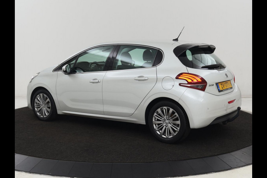 Peugeot 208 1.5 BleuHDi Allure | Trekhaak | Carplay | Navigatie | Climate control | Cruise control | Parkeerhulp | DAB | Bluetooth