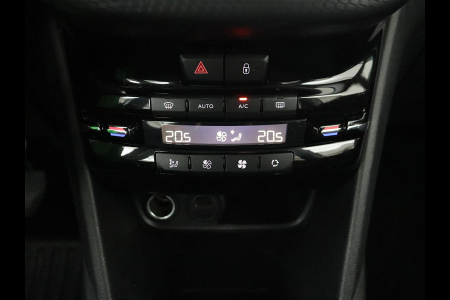 Peugeot 208 1.5 BleuHDi Allure | Trekhaak | Carplay | Navigatie | Climate control | Cruise control | Parkeerhulp | DAB | Bluetooth